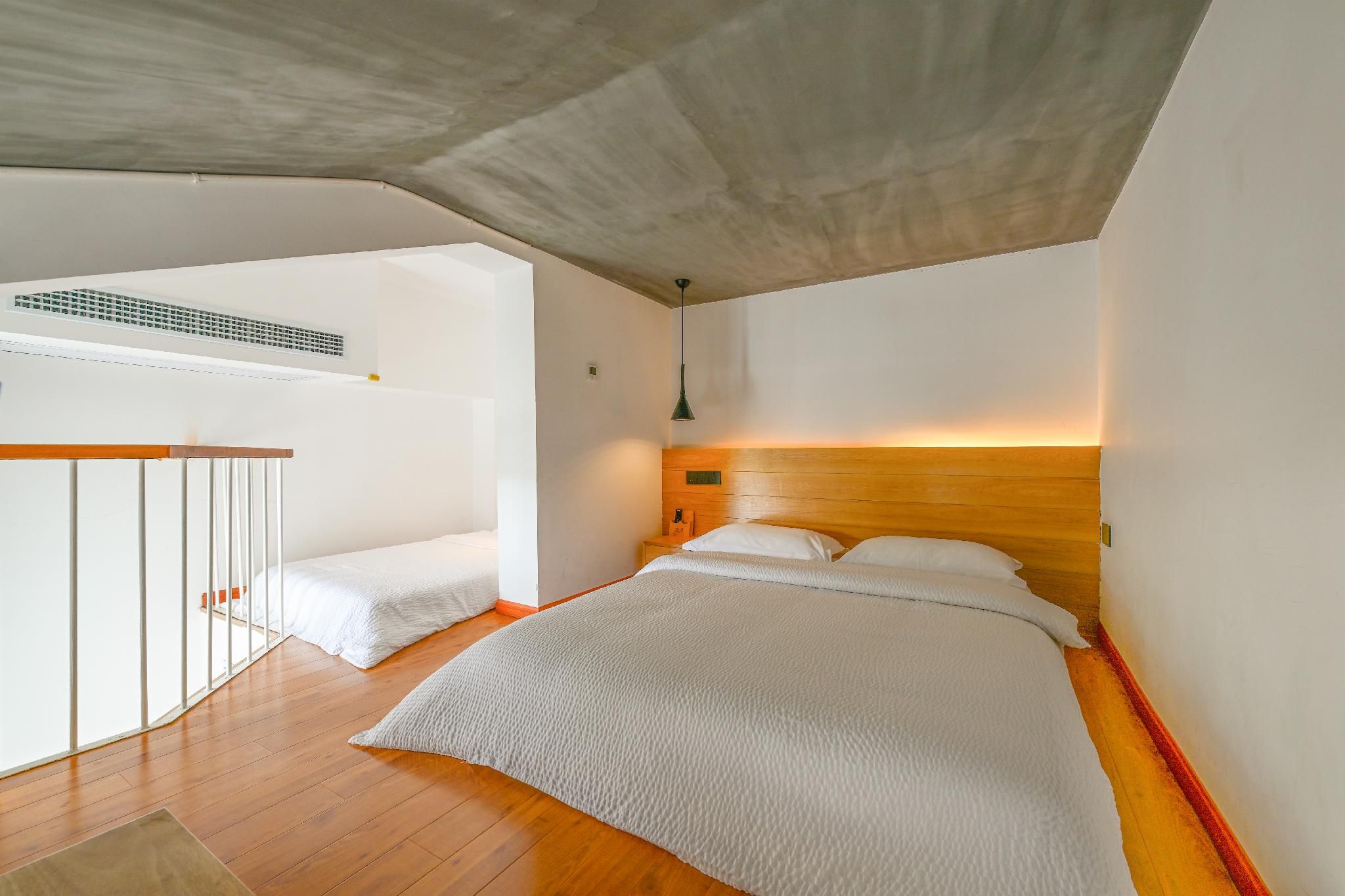 Loft Twin Studio