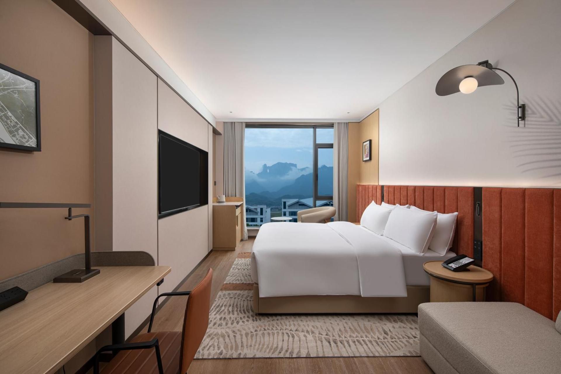 Superior King Room with Mountain View