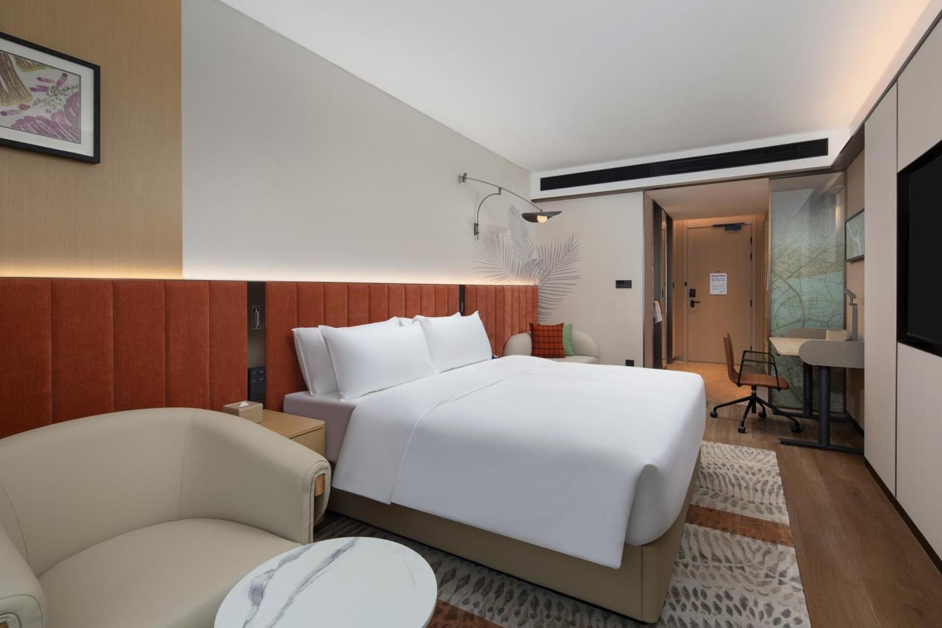 Superior King Room with Mountain View
