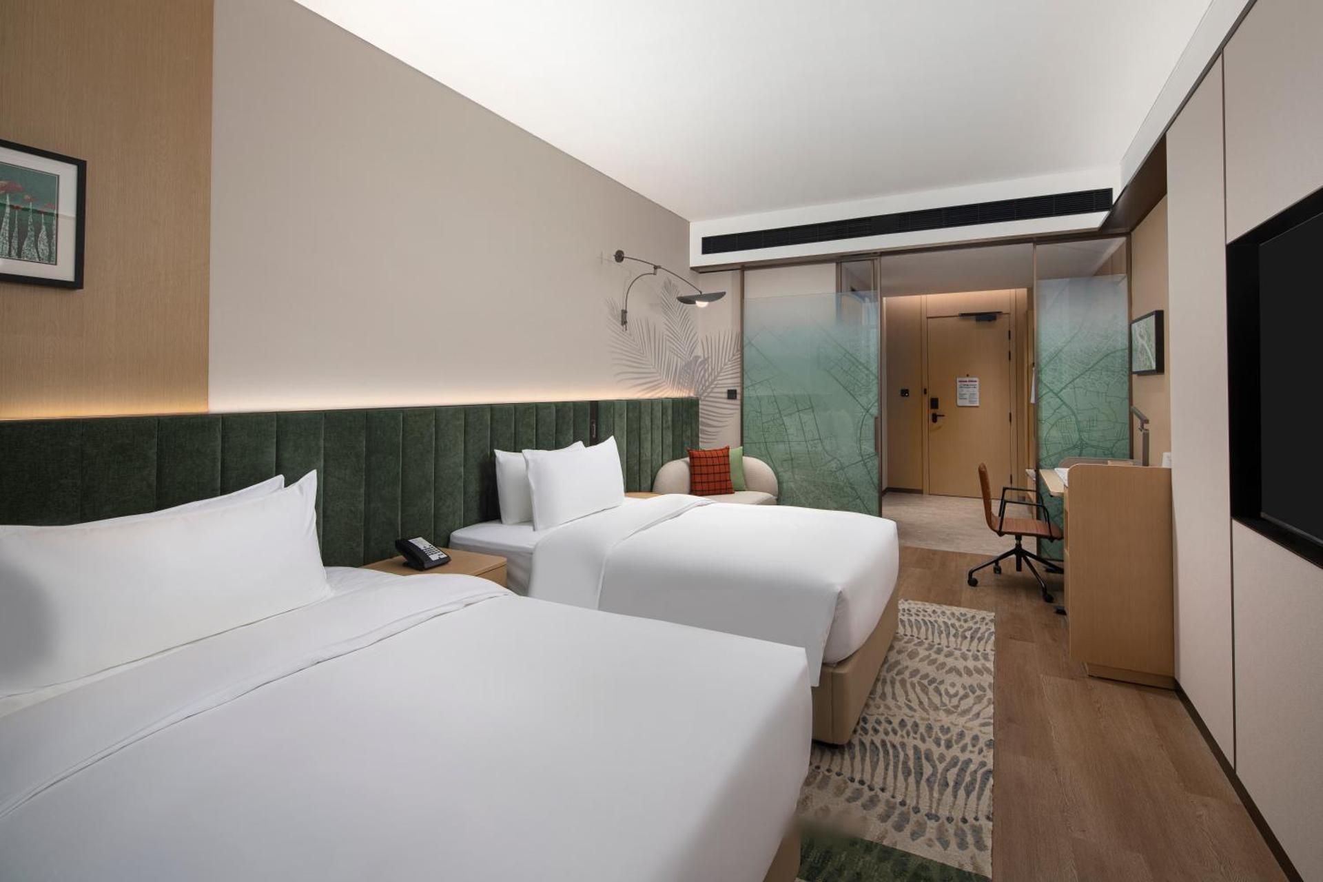 Superior Twin Room with Mountain View