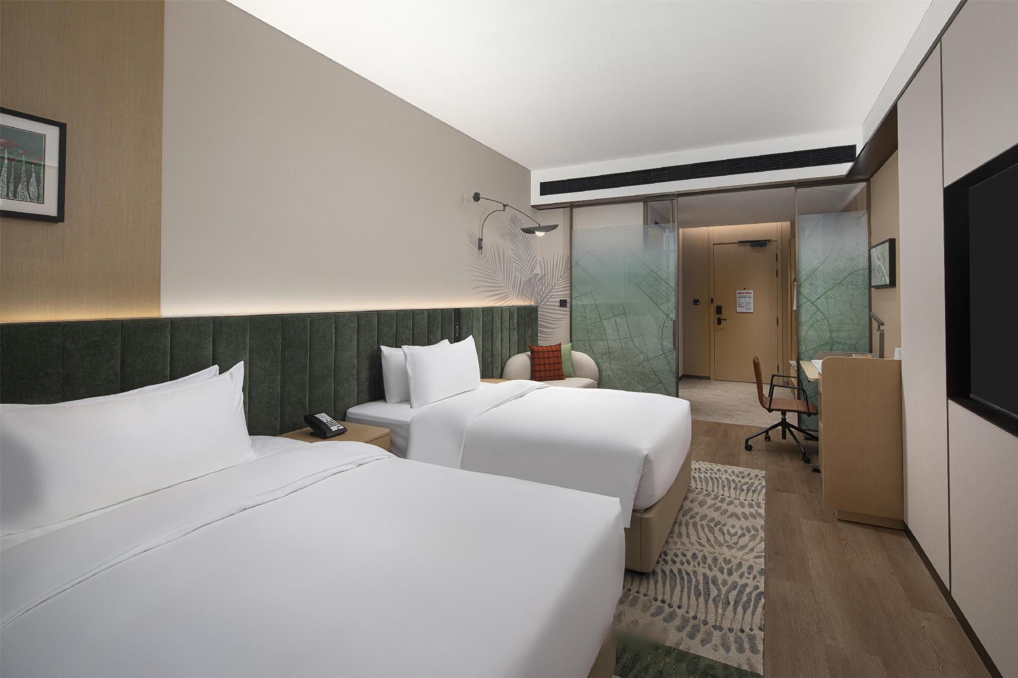 Twin Superior Room with Mountain View
