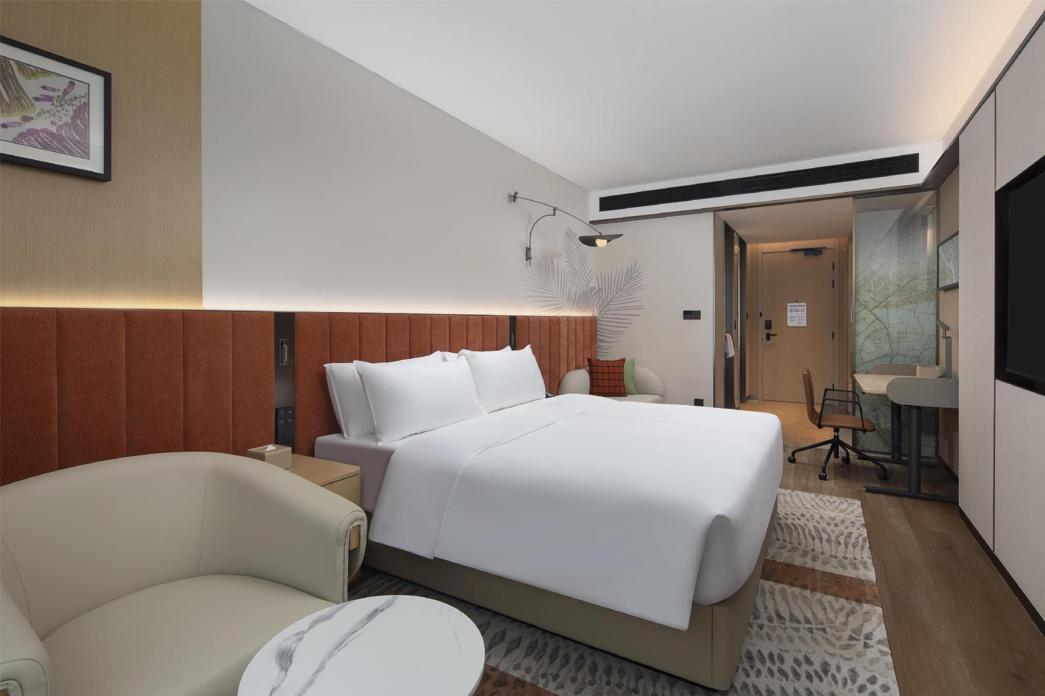 King Superior Room with Mountain View