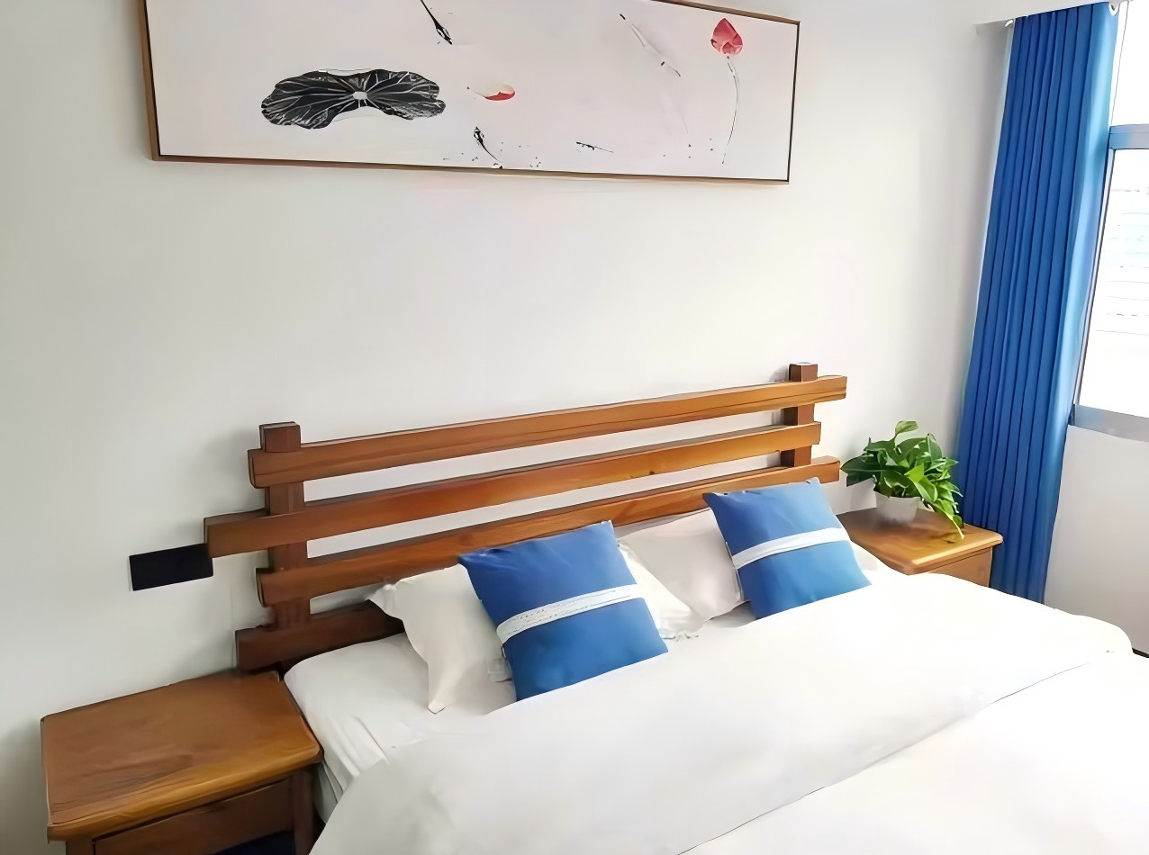 Theme King Room