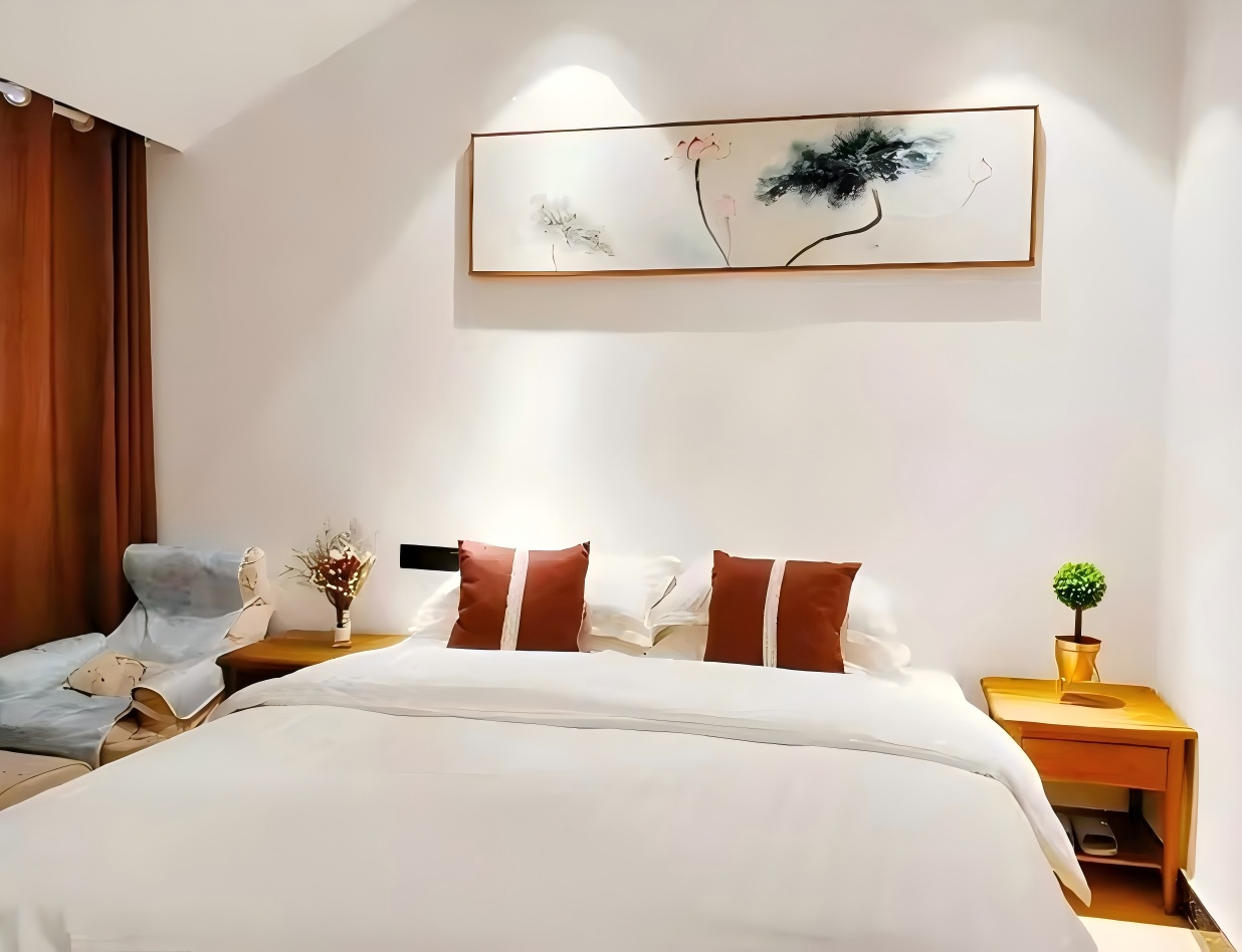 Mountain View King Room