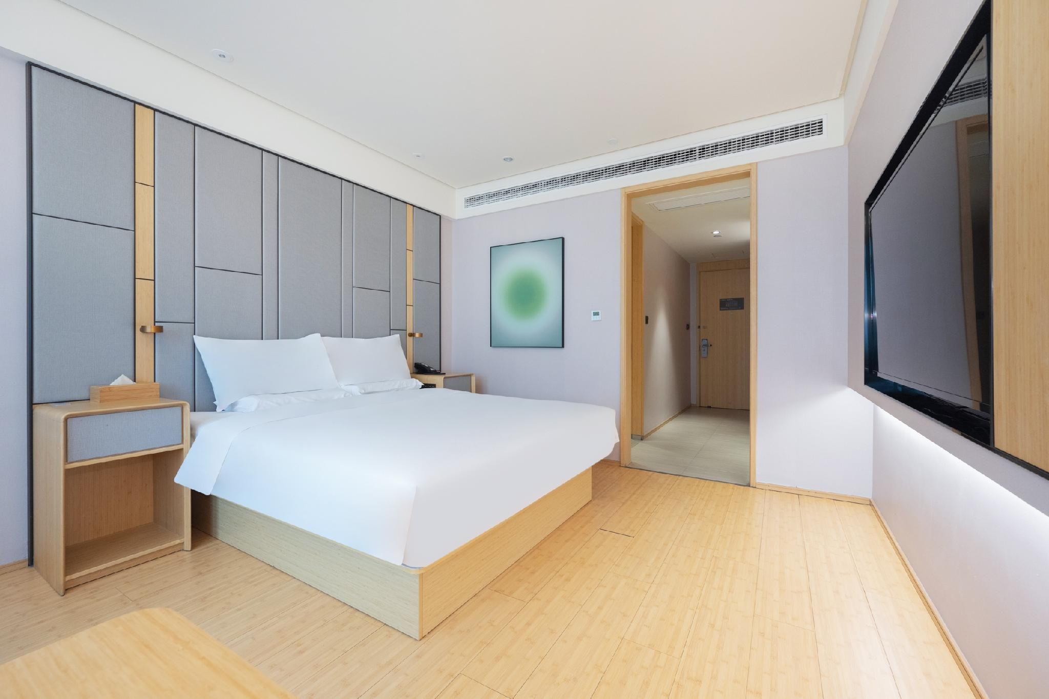 Business Queen Bed Room