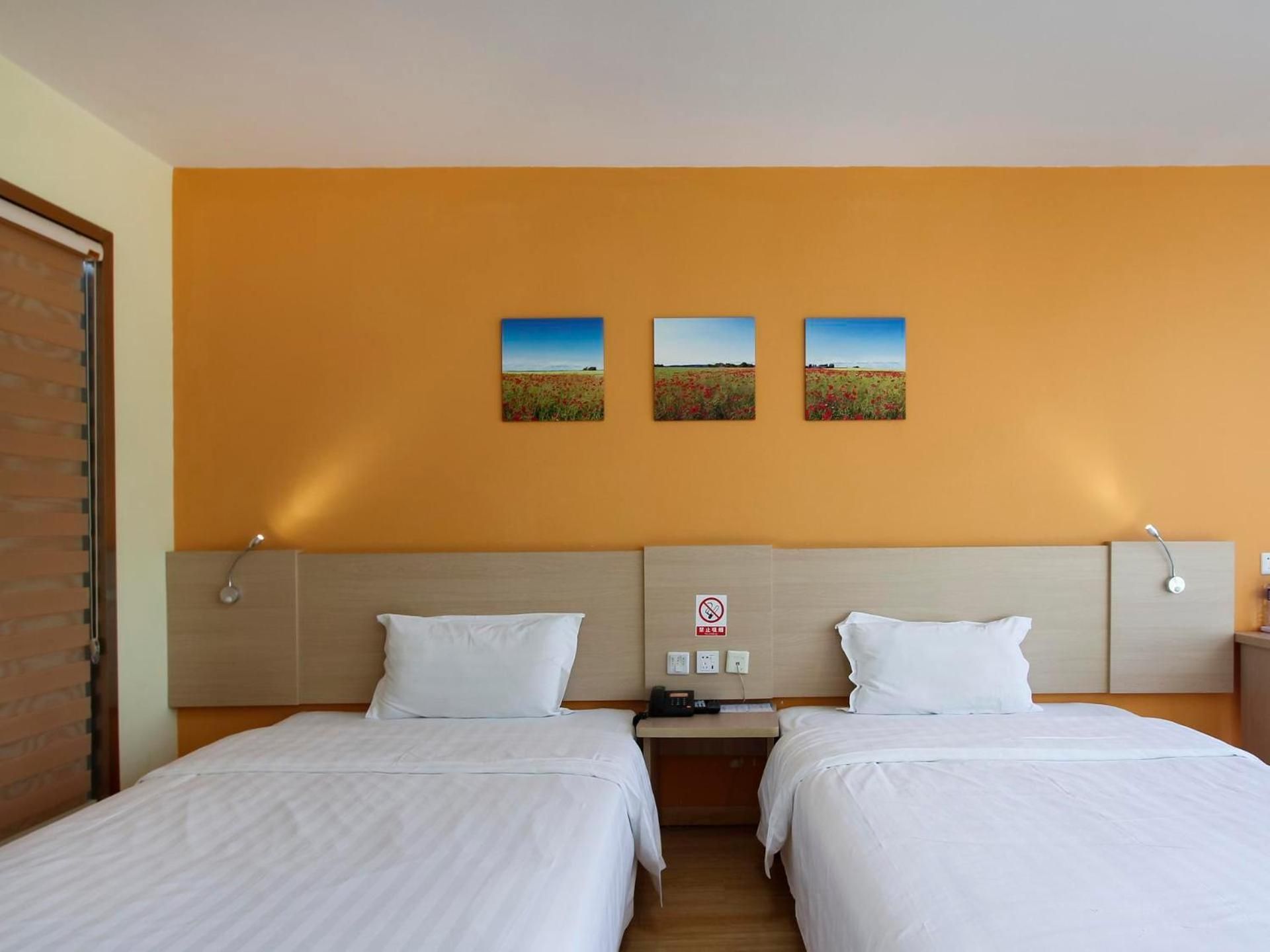 Select Twin Room
