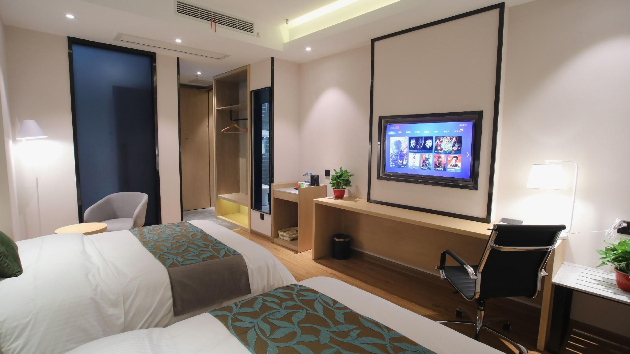 2 Bed Twin Superior Room