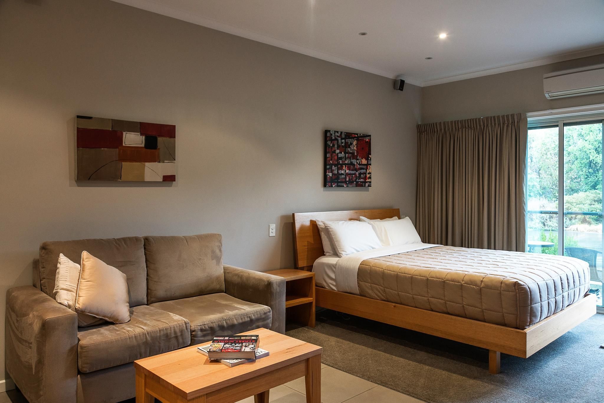 Luxury Studio Apartment
