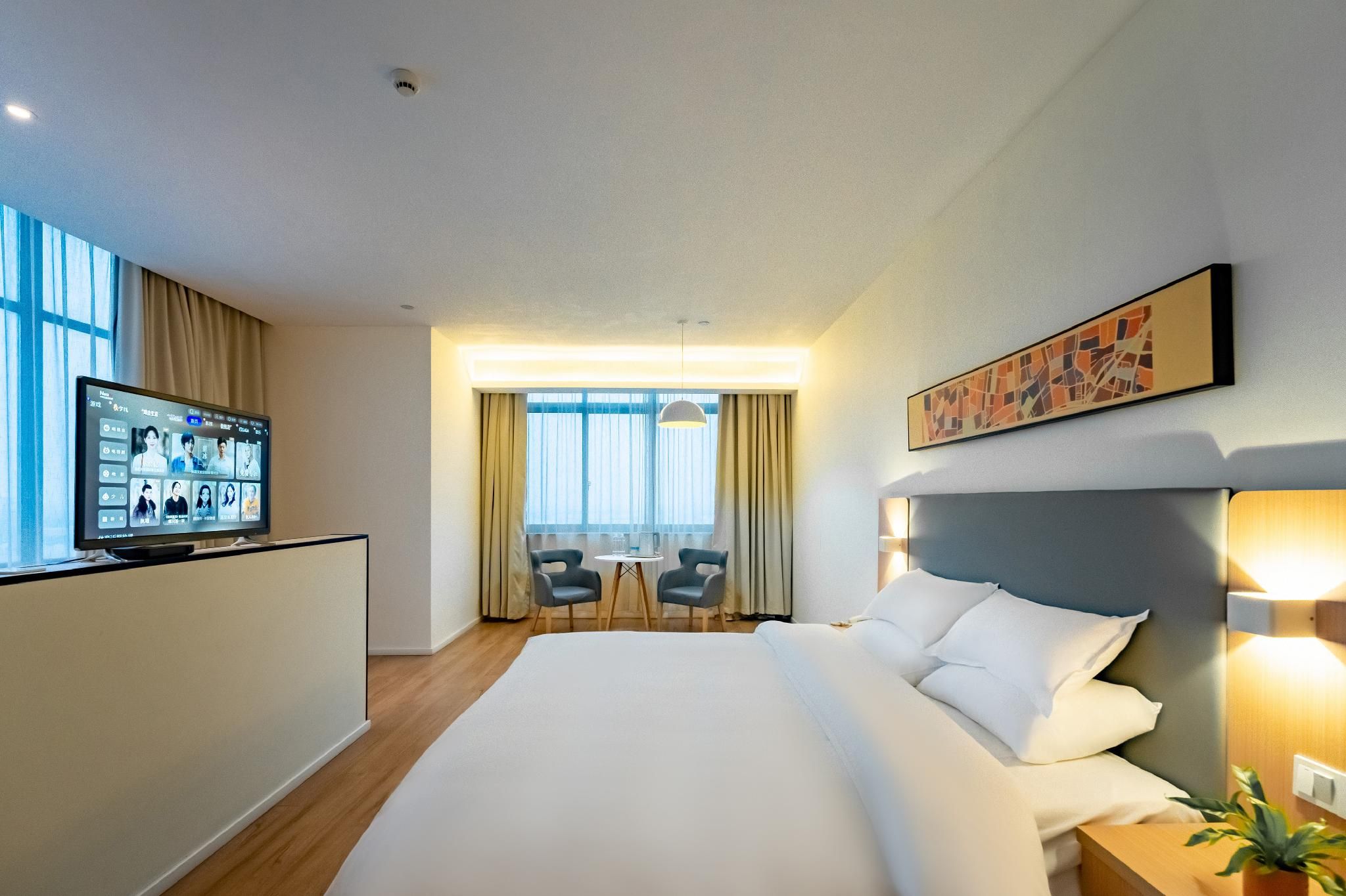 Zero Pressure Queen Room