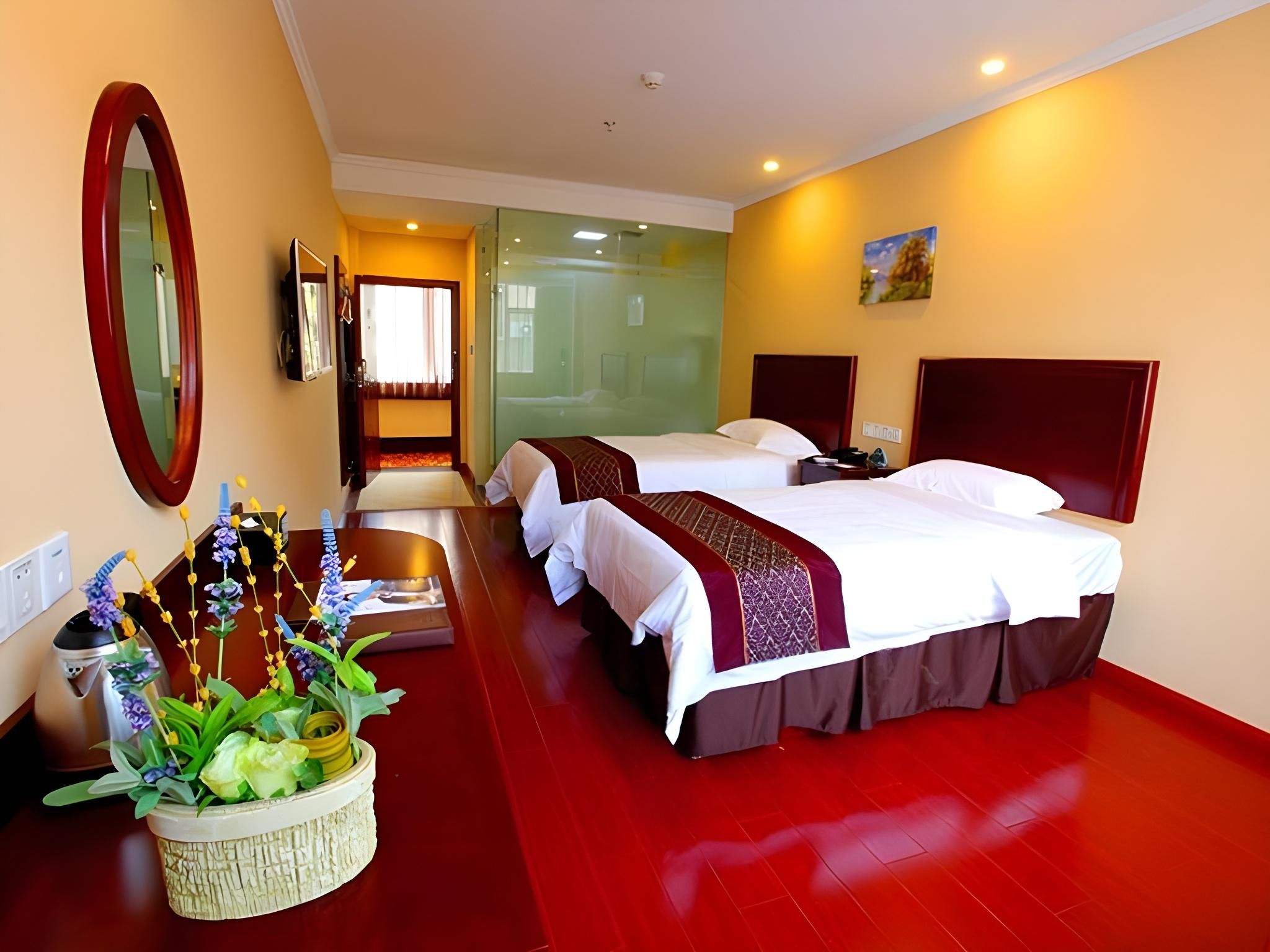 Twin Bed Room