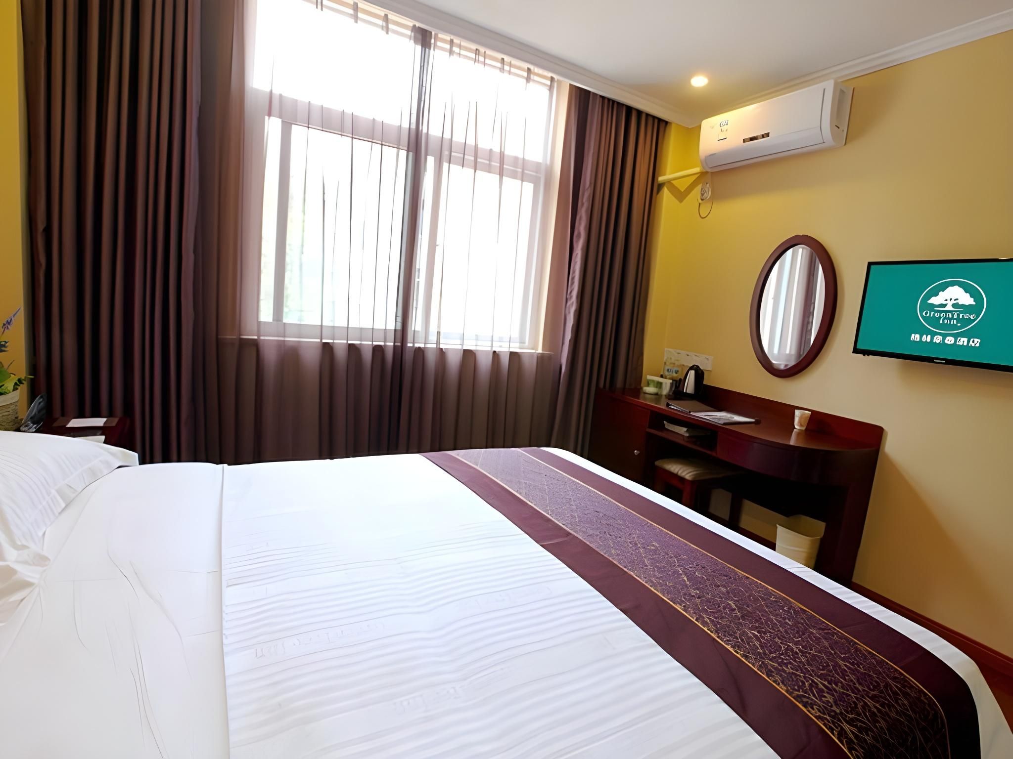 GTI - 1 Bed Guest Room, 1.5M Bed