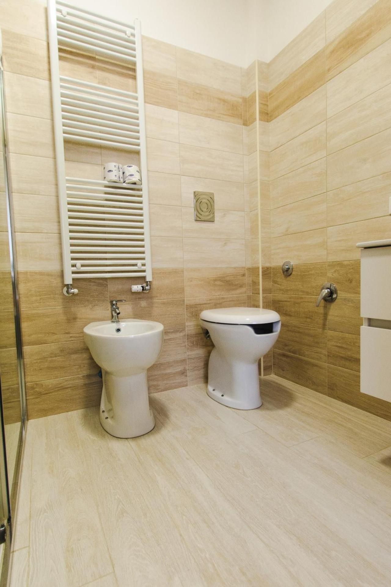 Quadruple Room with Private Bathroom