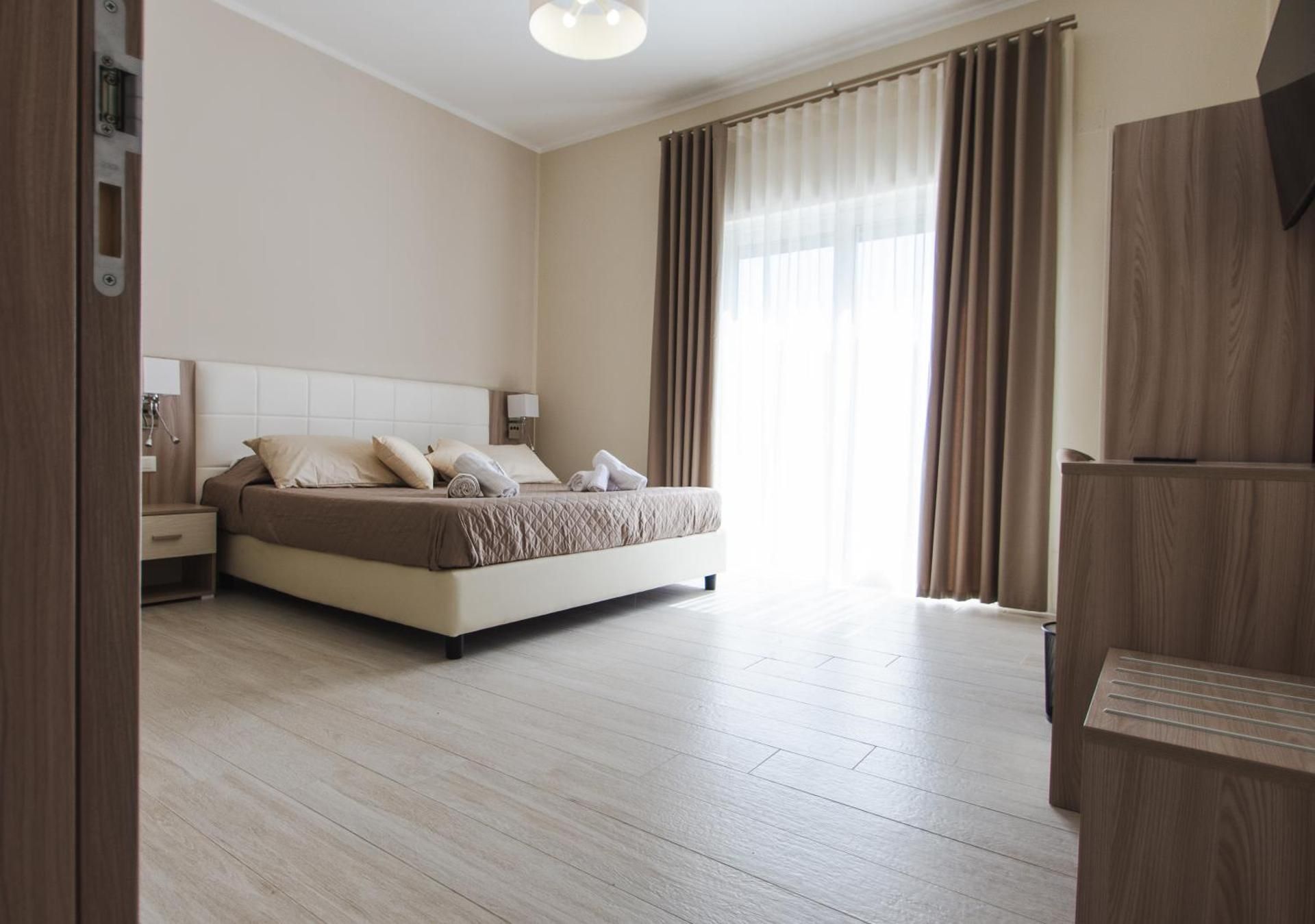 Quadruple Room with Private Bathroom