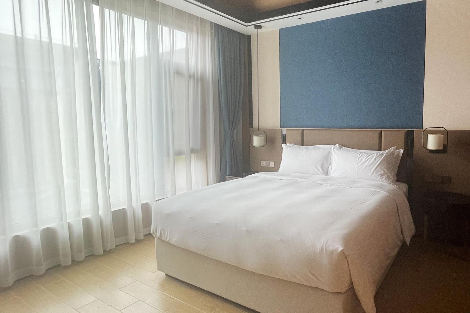 One-Bedroom Villa with Living Area