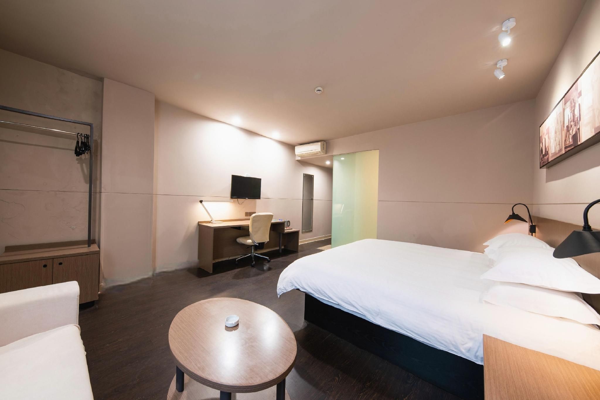 Select Business Room A