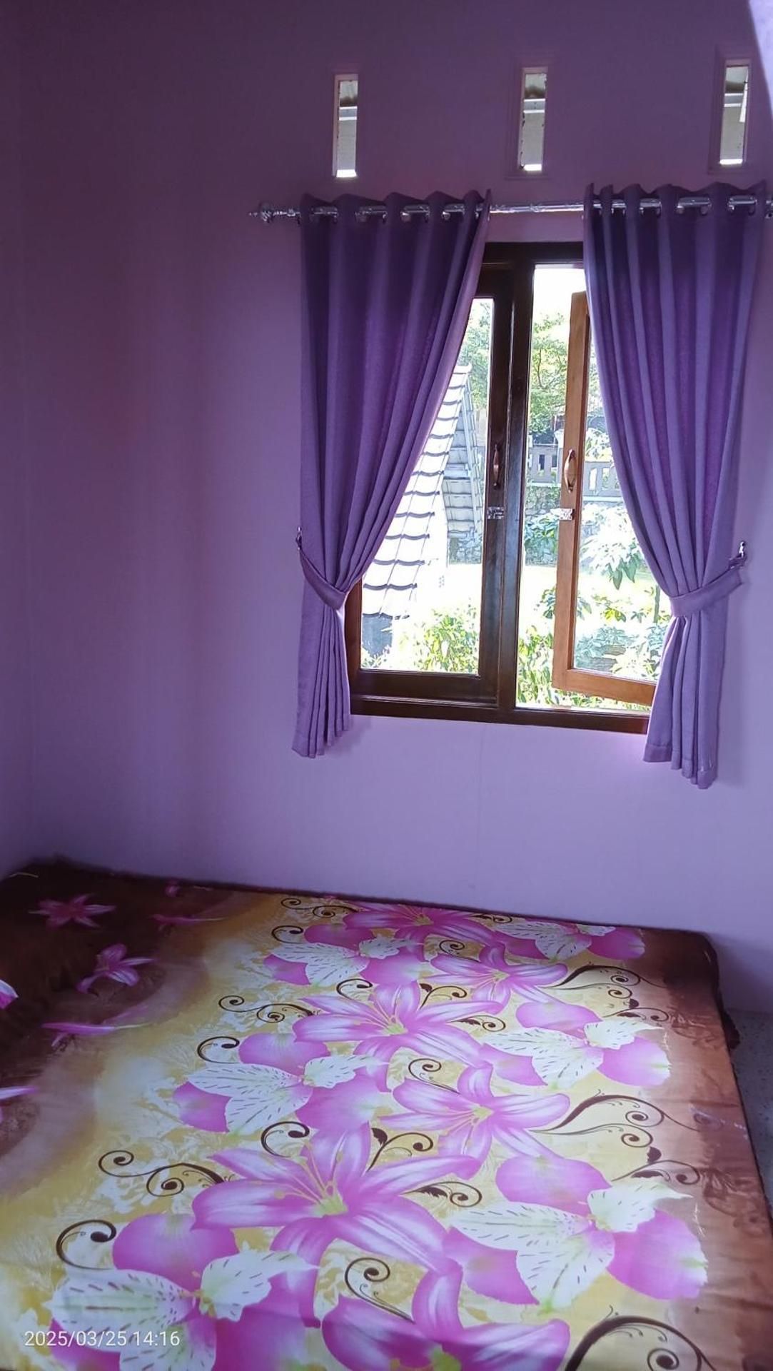 Rumah singgah view city light
