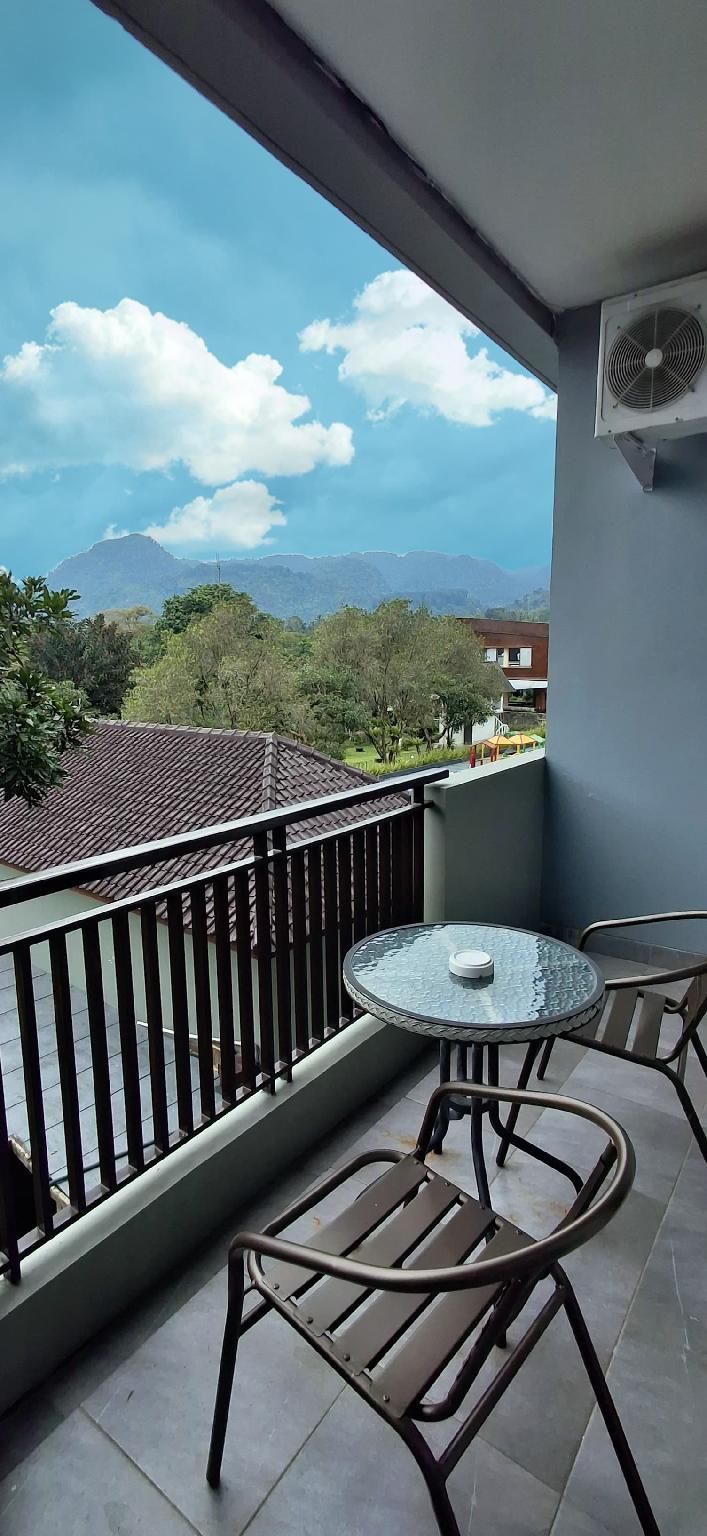 Green Valley Resort Executive 2