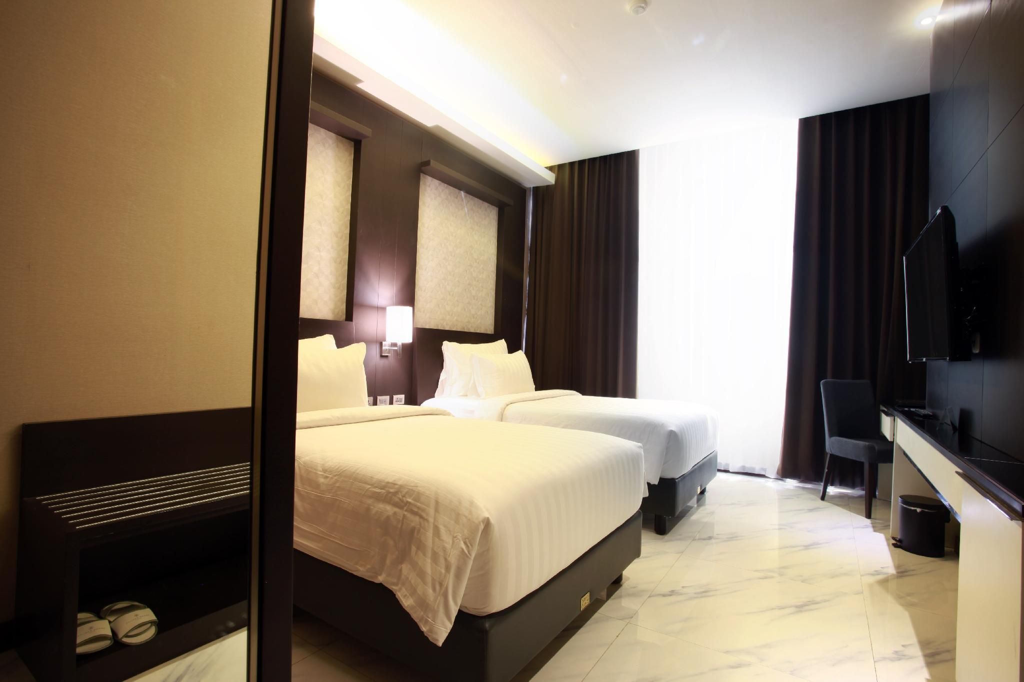 Grand Karlita Hotel Purwokerto Superior Two Beds 2