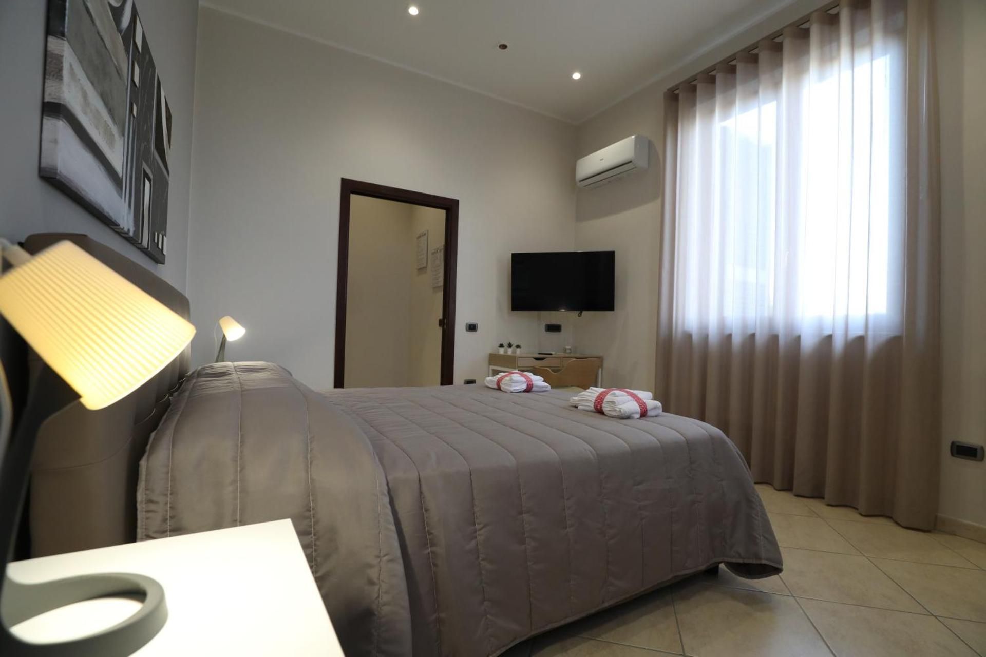 Large Double Room