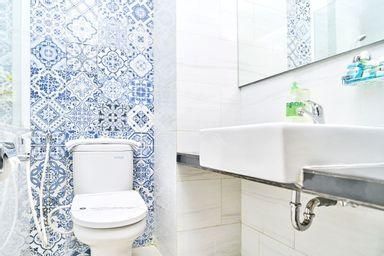 Superior King Room Only