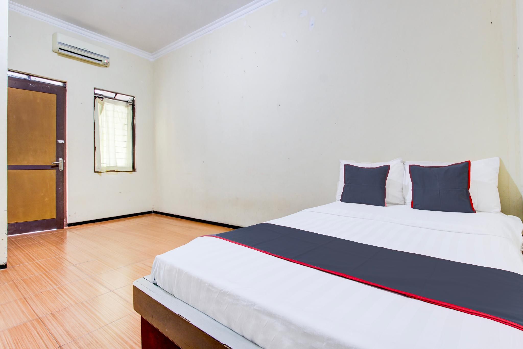 Hotel O Ump Near Rs Margono Deluxe Double 3