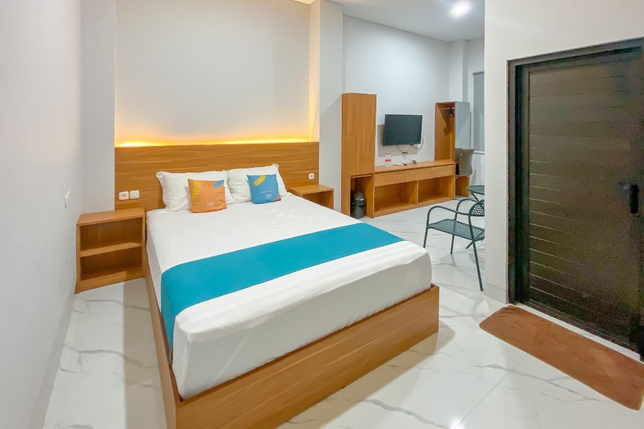 Sans Stay Syariah Asyifa Purwokerto Deluxe Room