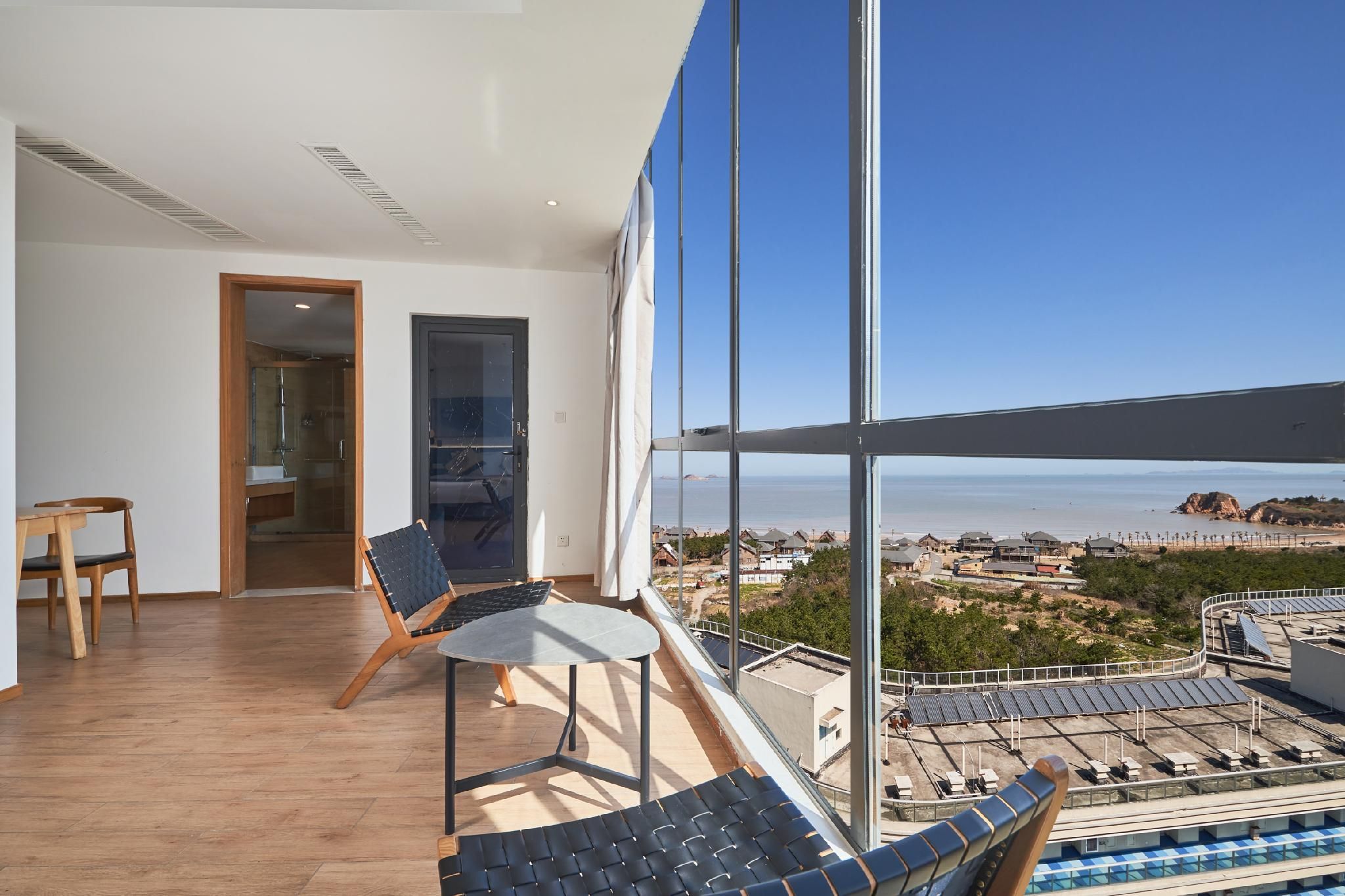 Ocean View King