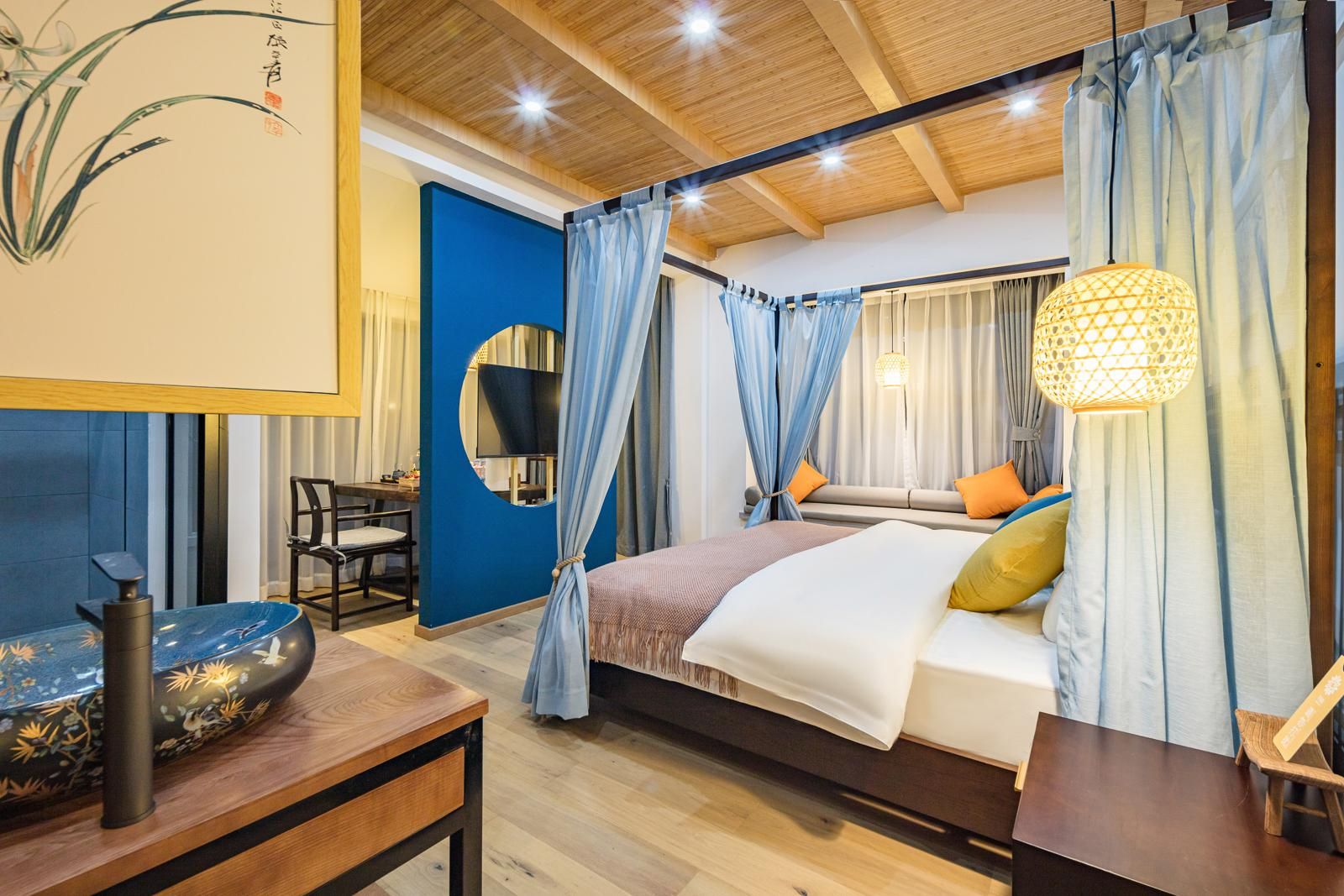 Huazhu - Room With Bed