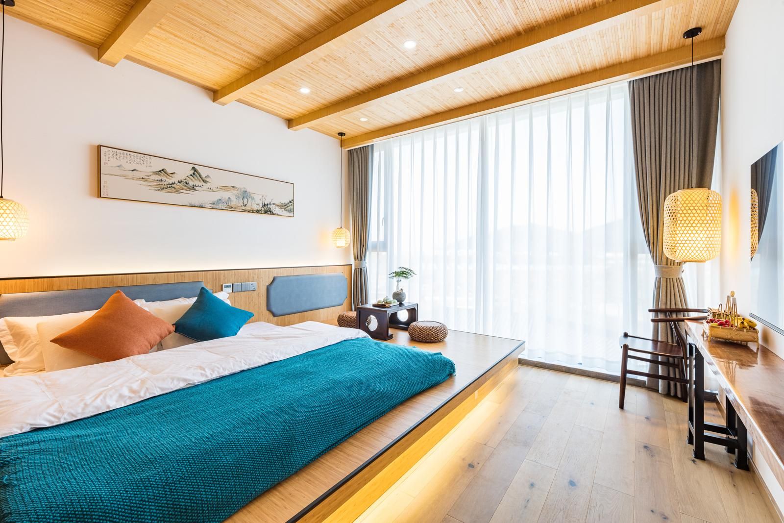 Tatami Queen Room