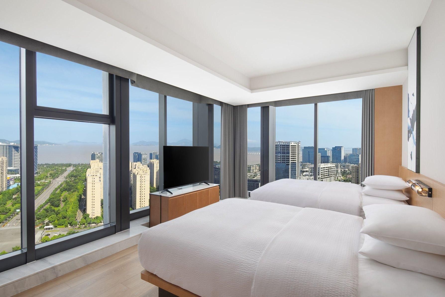 Standard Double, Guest room, 2 Double, City view