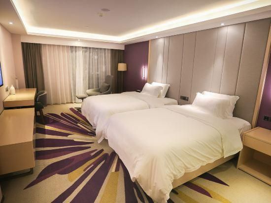 Twin Deluxe Room