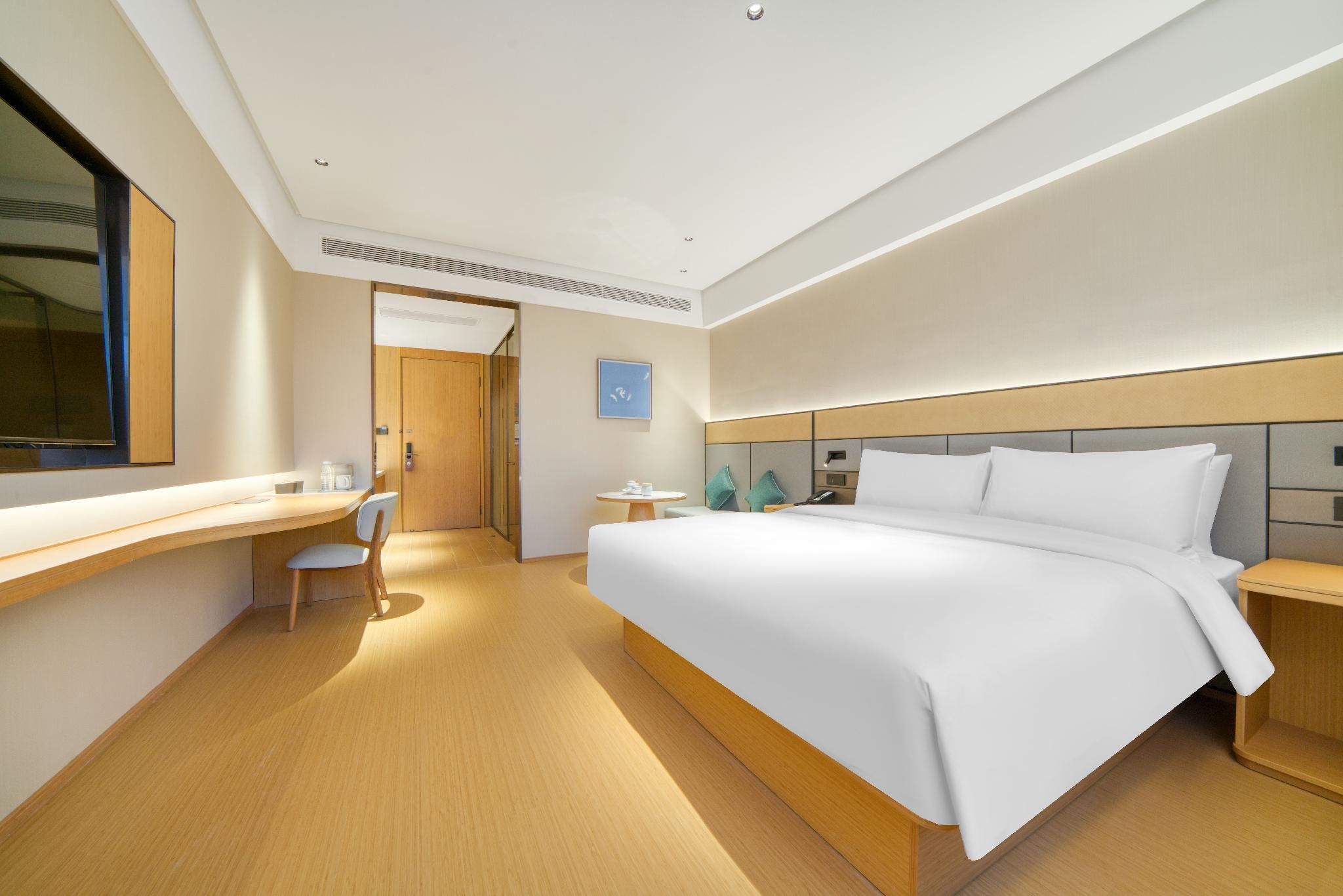Huazhu - Deluxe Bed Room