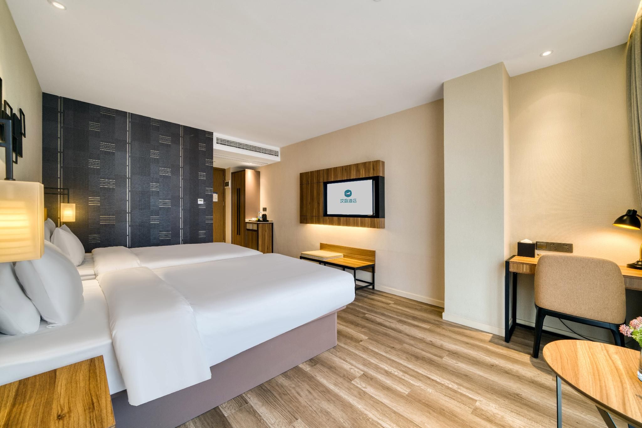 Twin Business Room