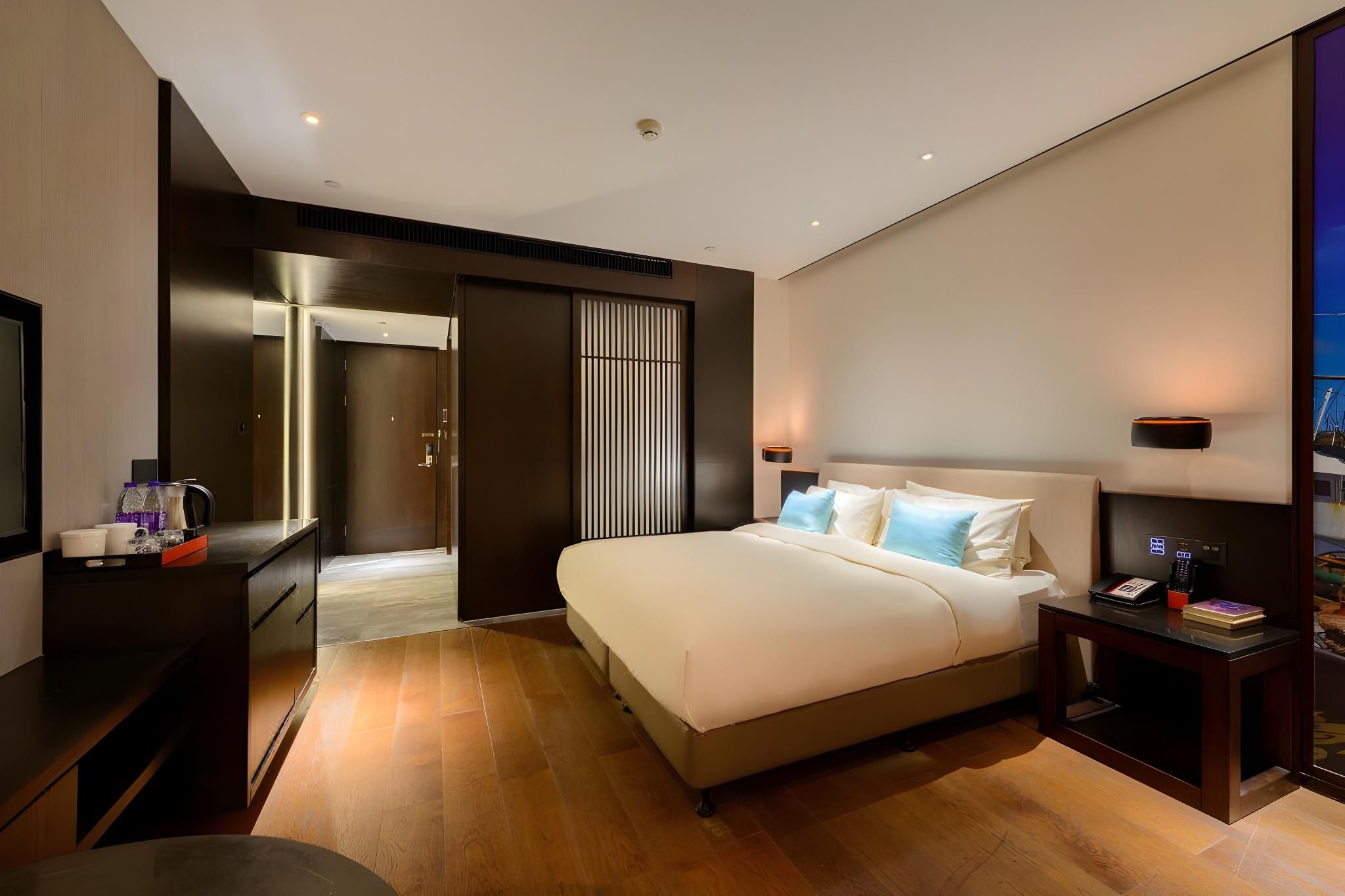 Big Room