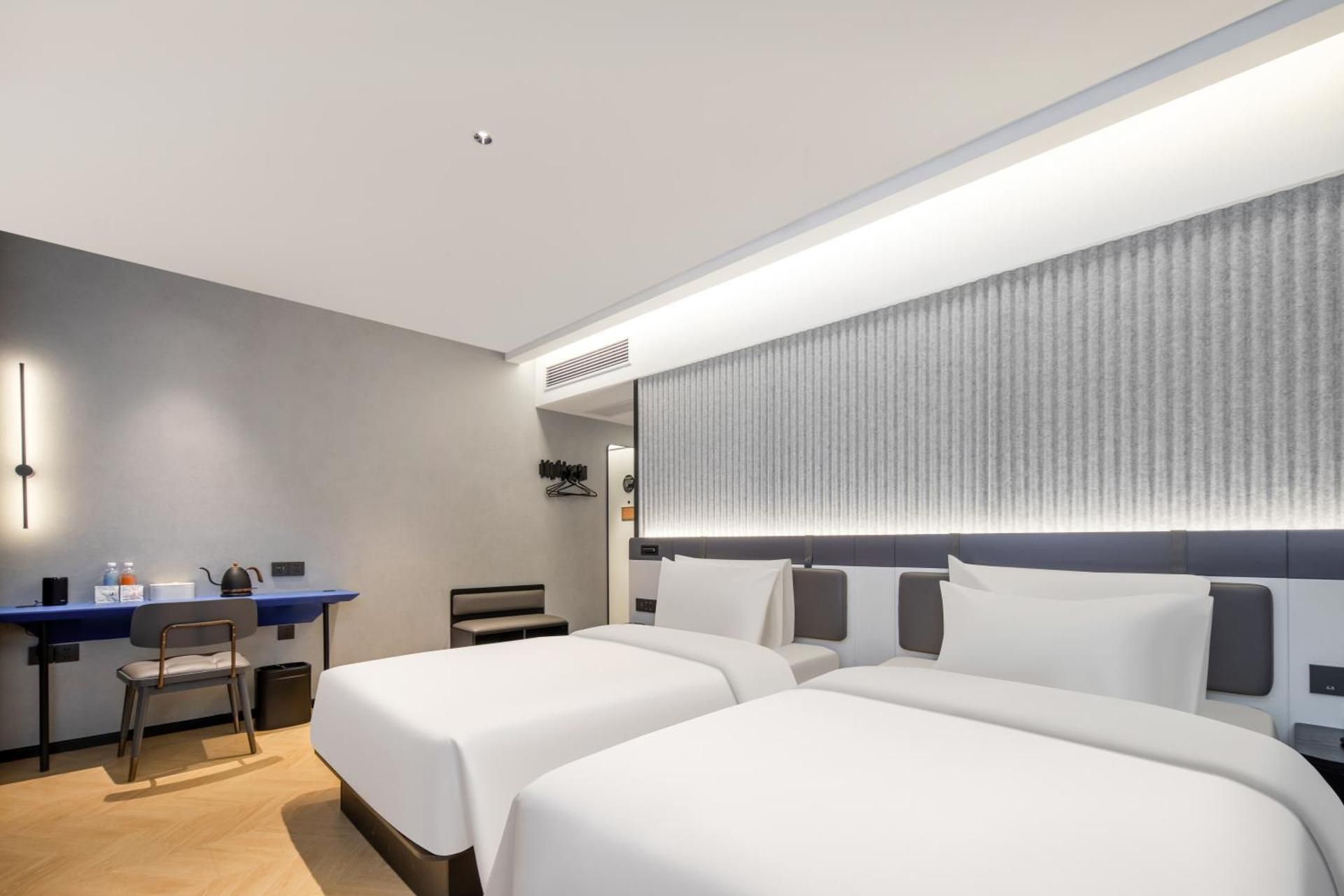 Light Enjoyment Twin Room