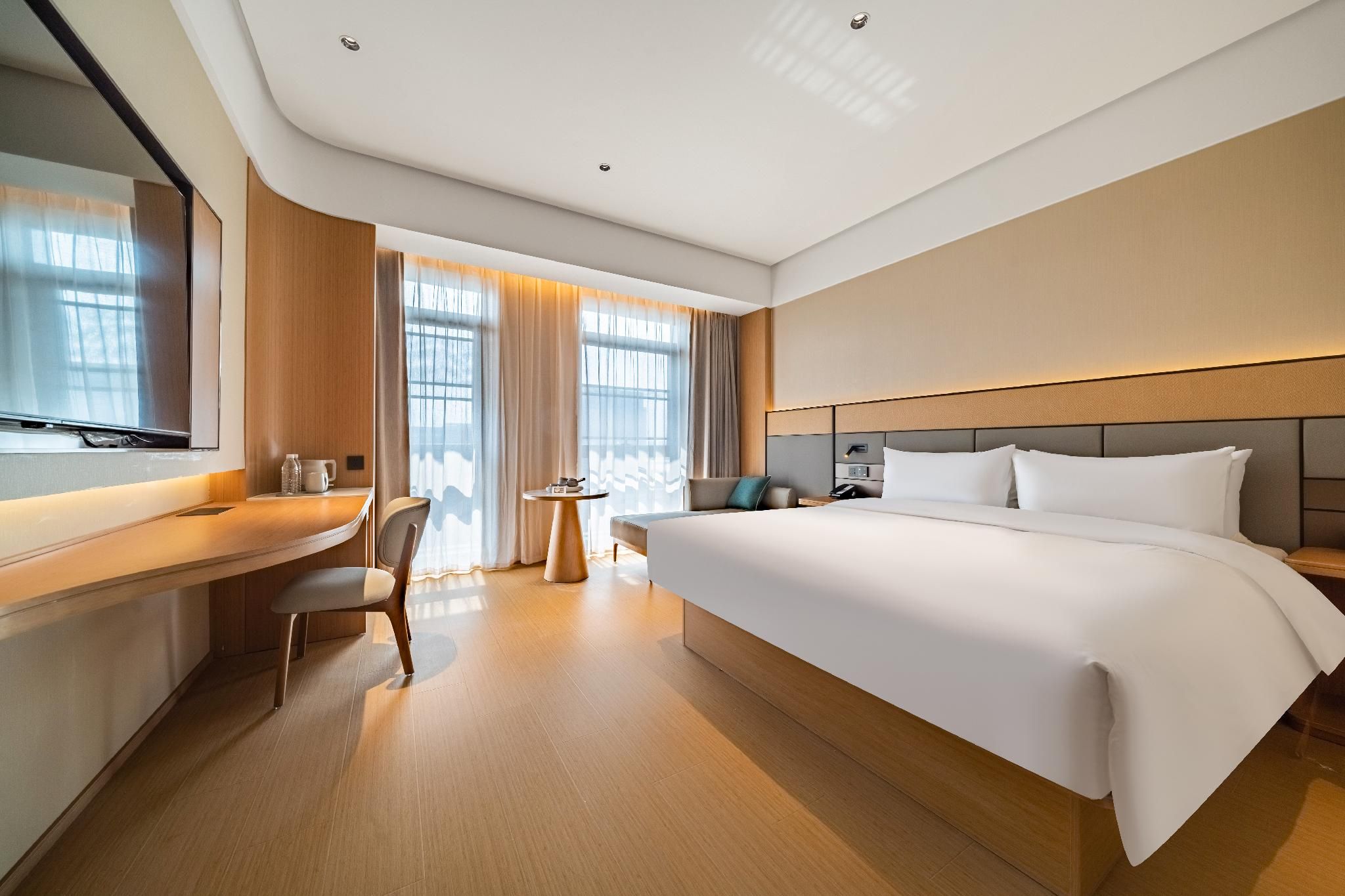 Huazhu - Room With View