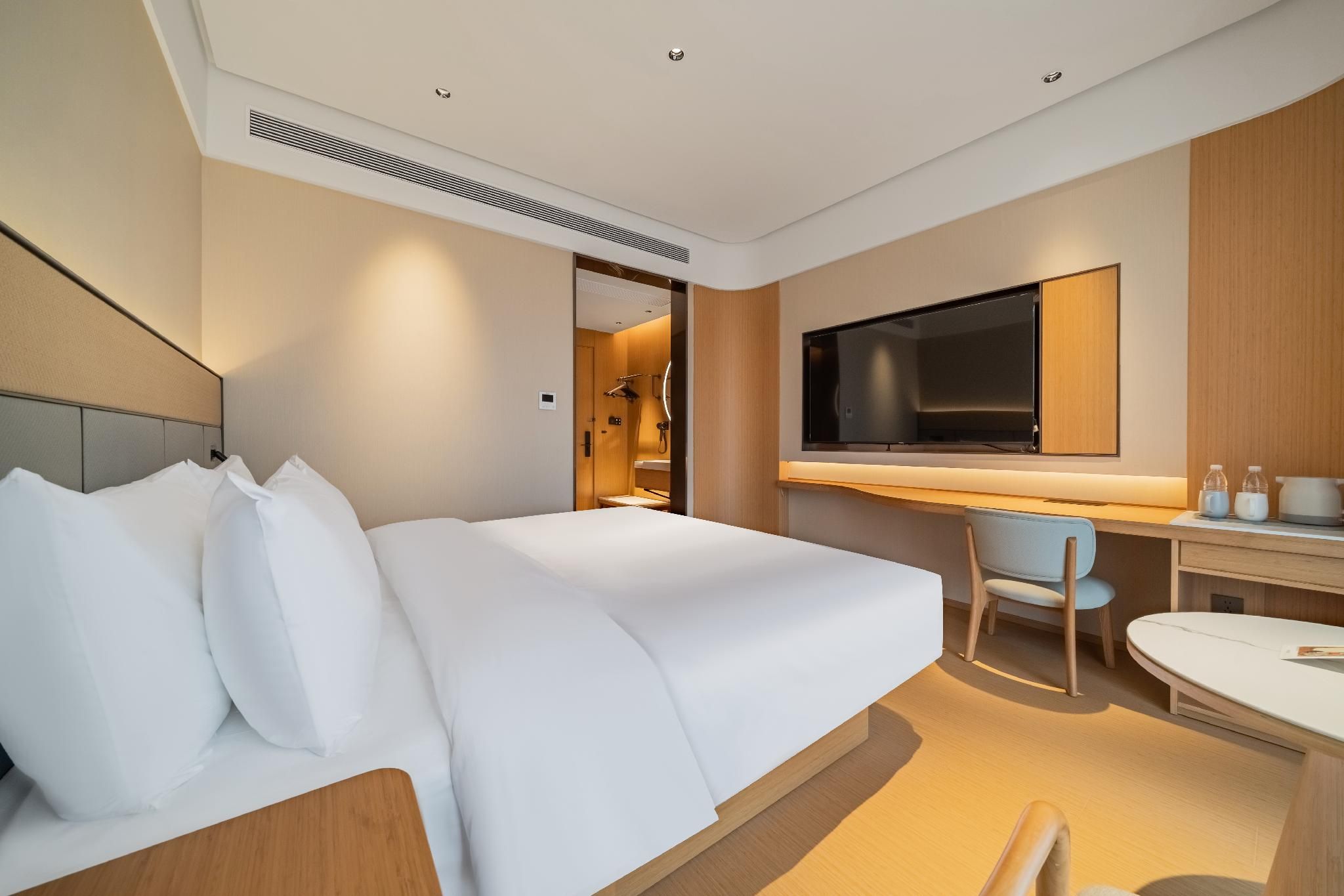 Huazhu - Superior BedRoom