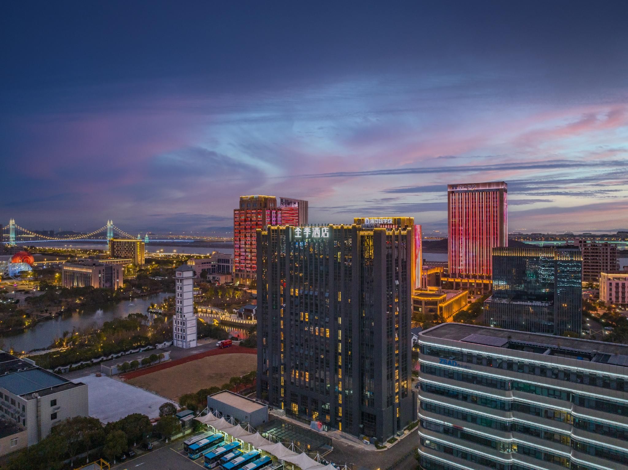 Huazhu - Business Twin Room