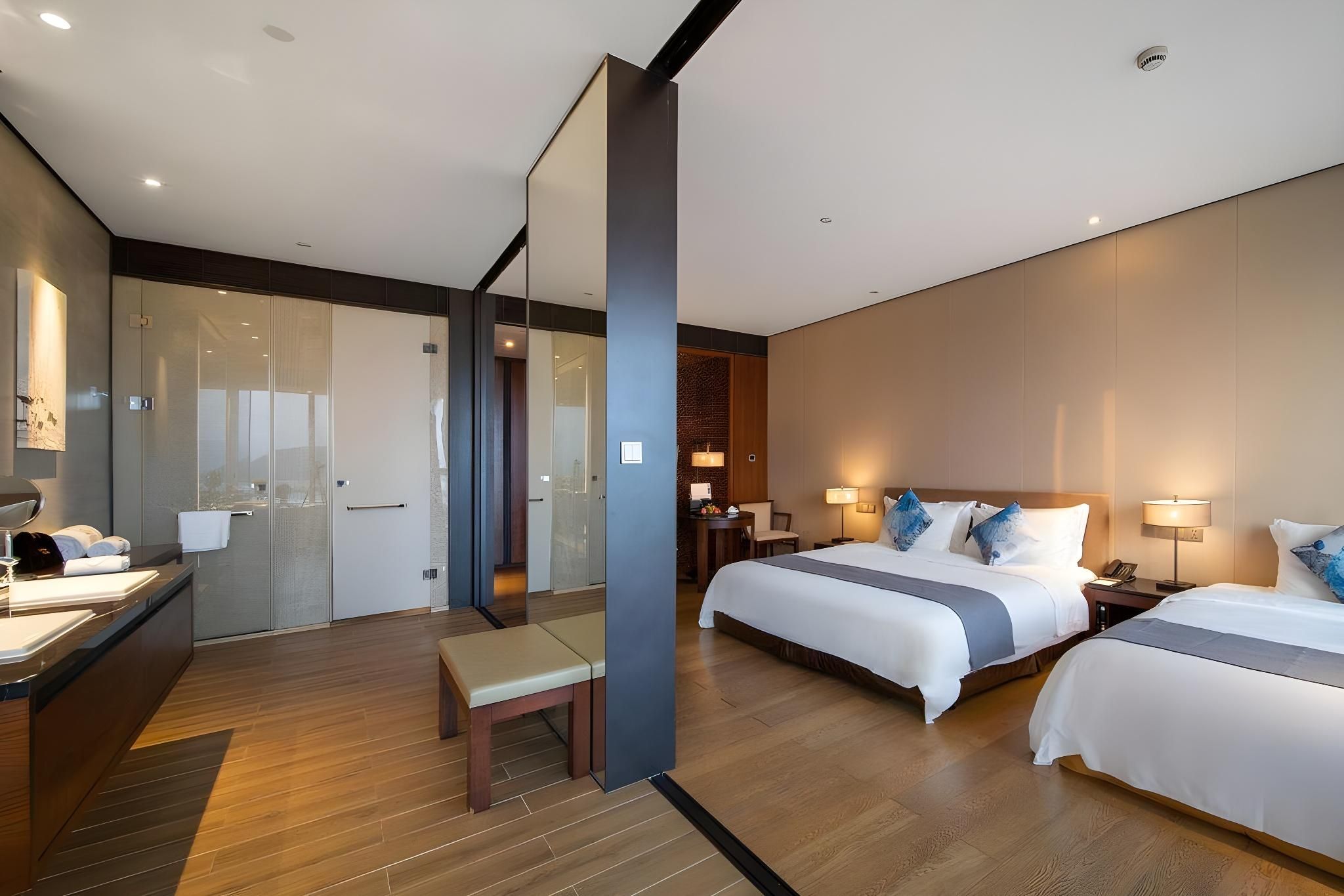 Deluxe Sea-view Parent-child Room