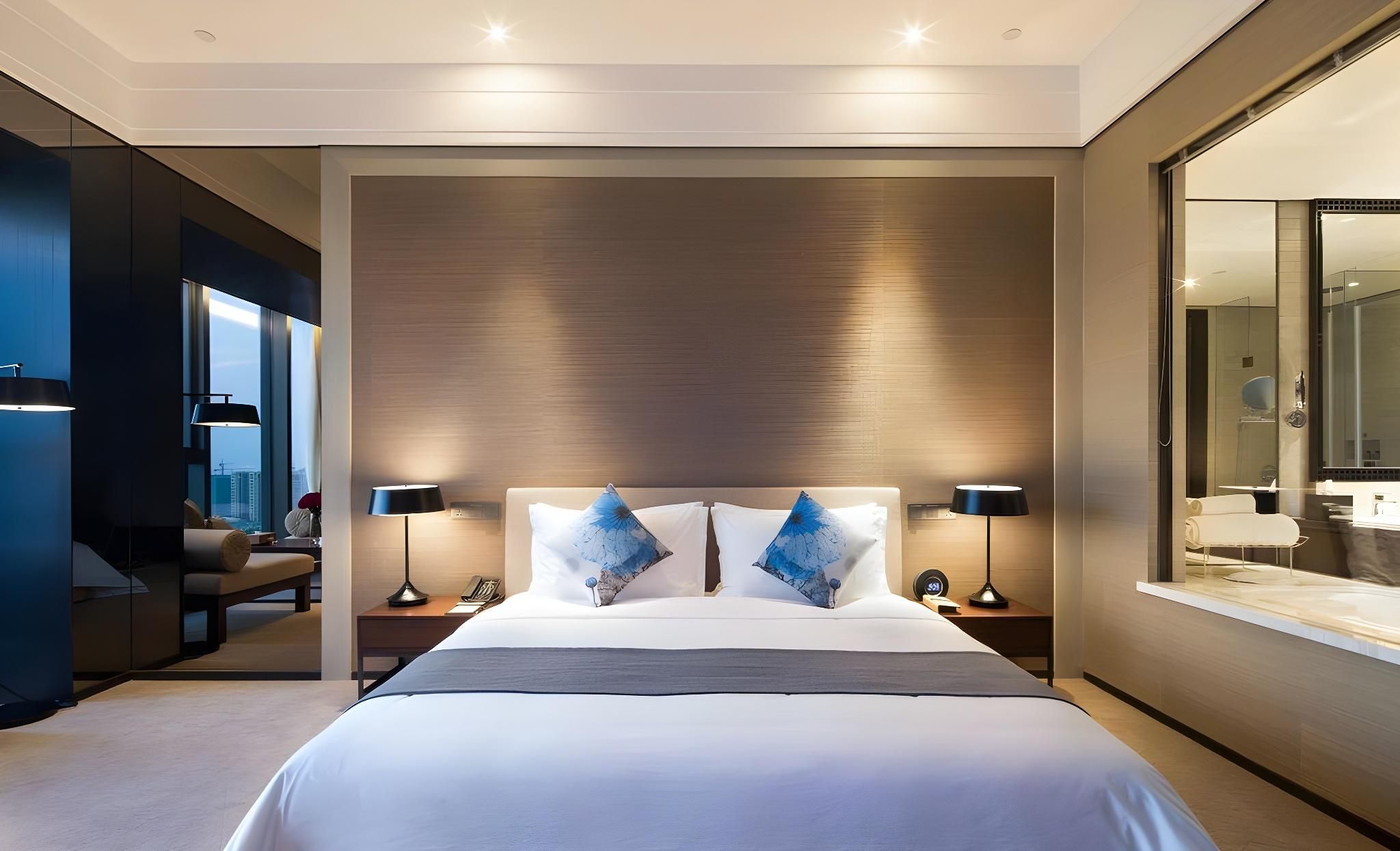 Superior Room, 1 King Size Bed, City View