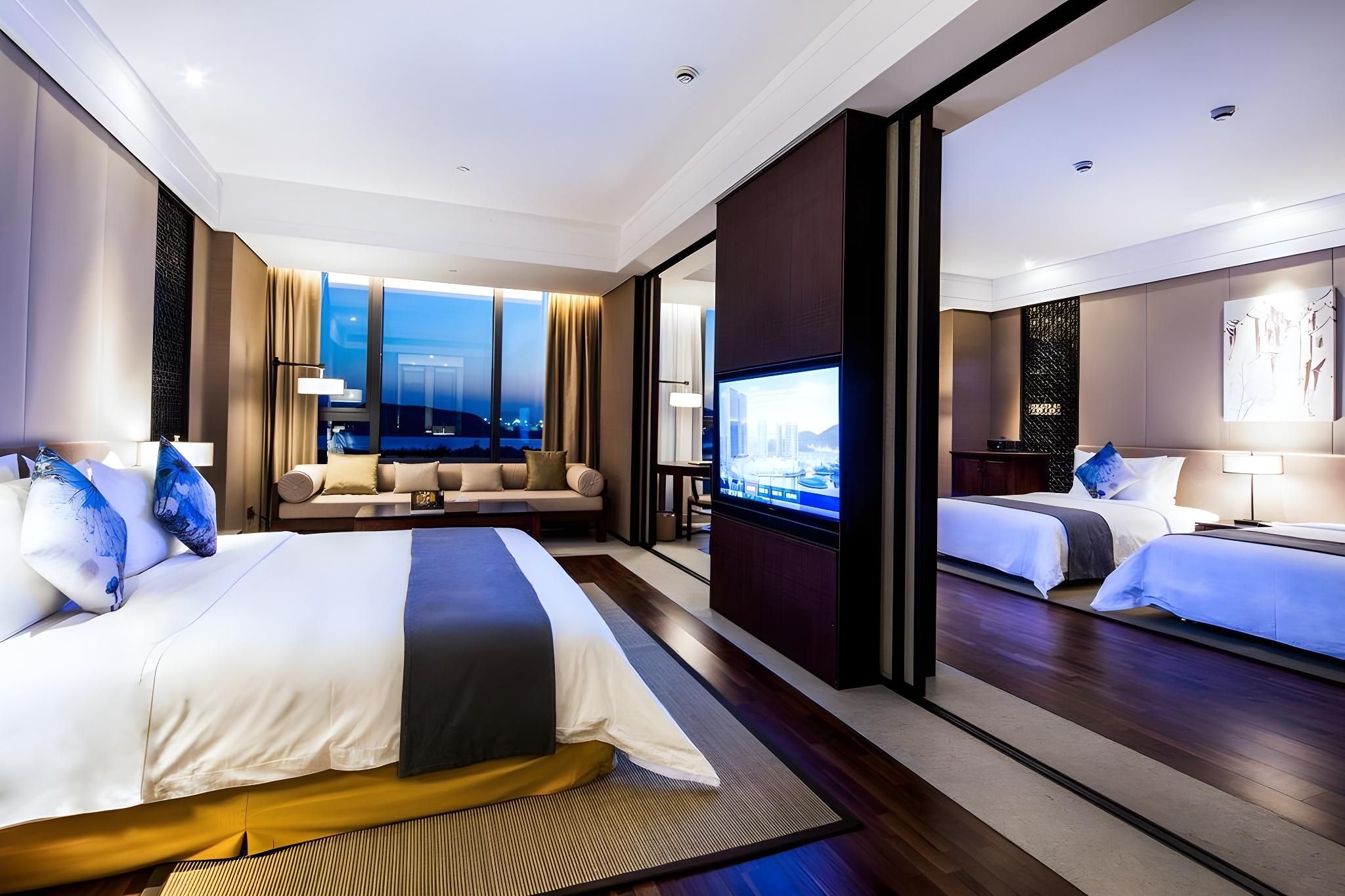 Deluxe Sea-view Family Room
