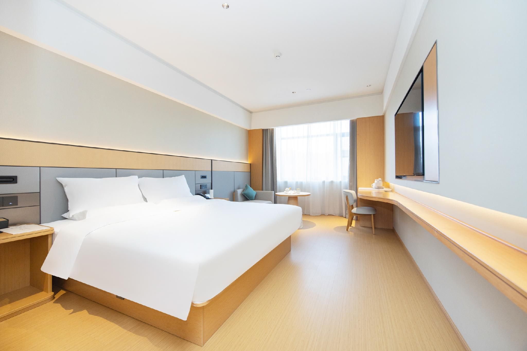 Huazhu - Superior BedRoom