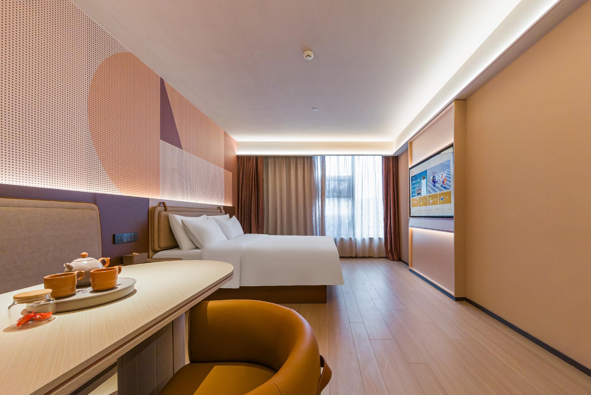 Huazhu - Room With Bed