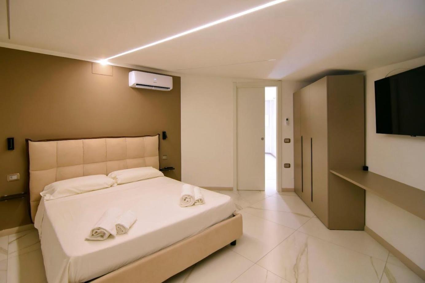 Family Suite with Balcony