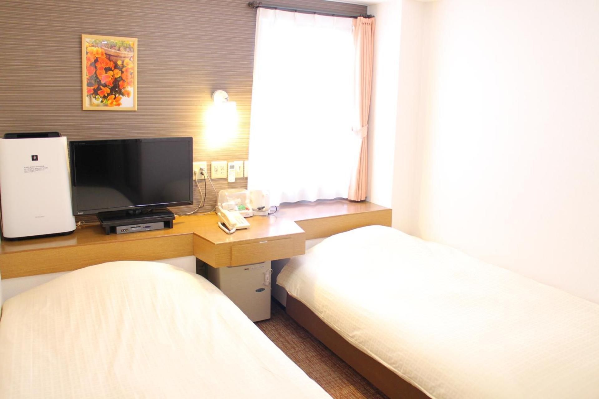 Standard Twin Room - Non-Smoking