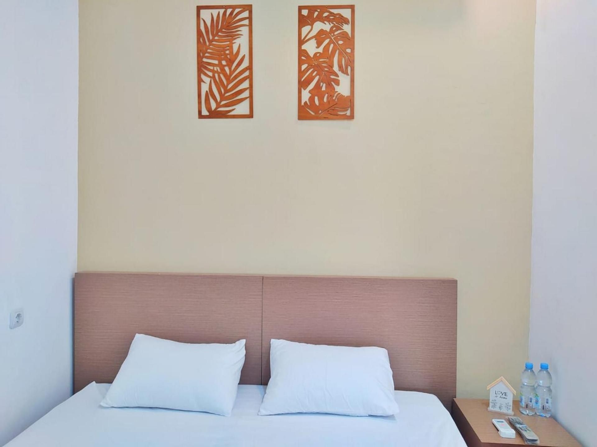 Ummi Home Syariah Mitra RedDoorz Standard Room 3