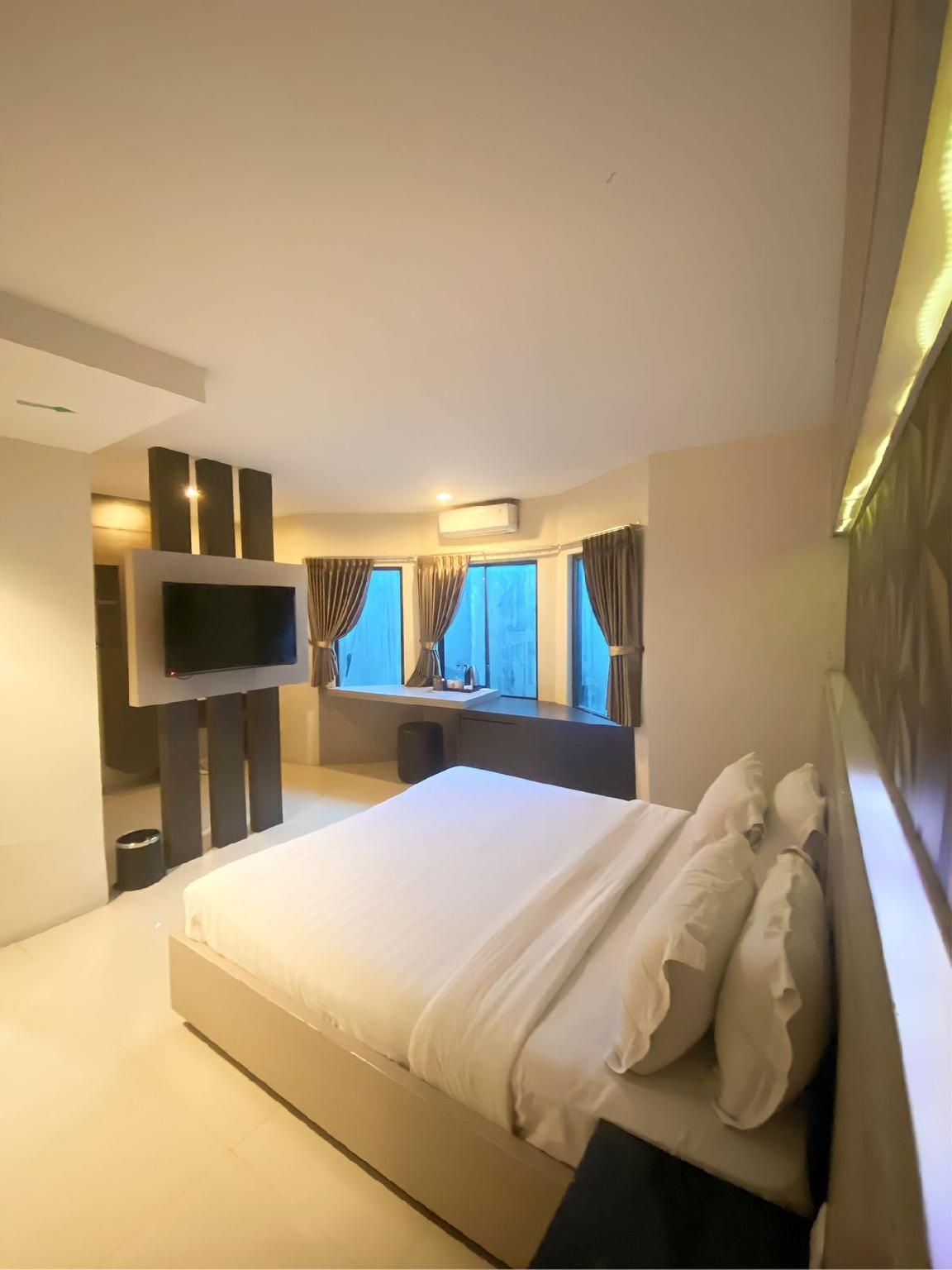 Alexander Hotel  Tegal Suite