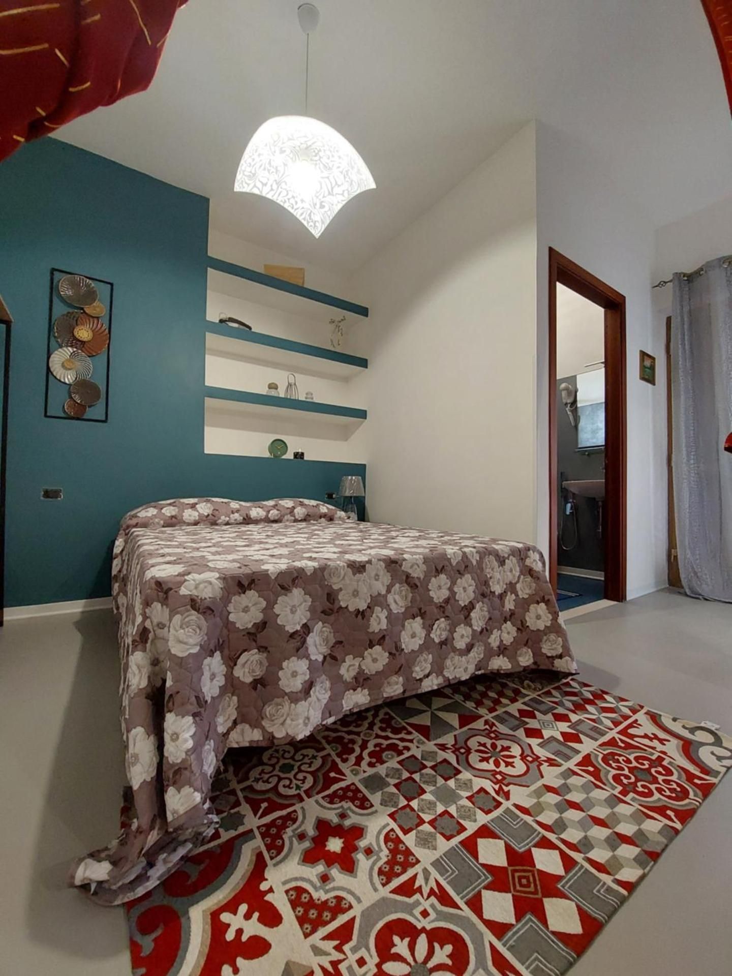 Deluxe Studio