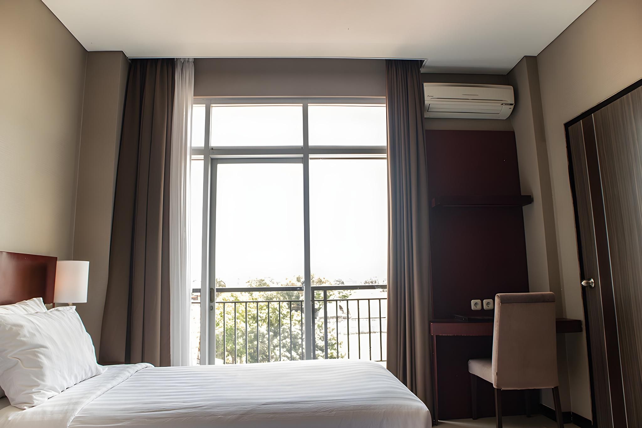 Karlita Hotel Tegal Superior Twin Smoking 3