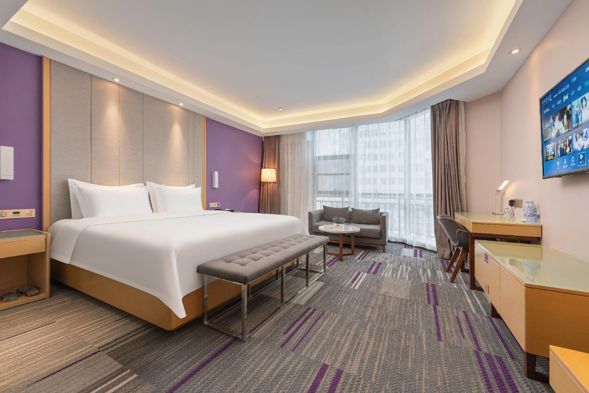 Business Queen Room